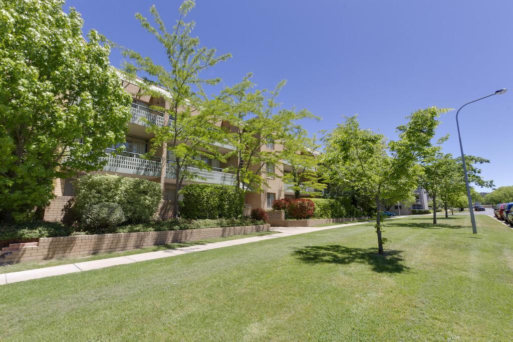 Kingston Terrace Serviced Apartments Канберра Екстер'єр фото