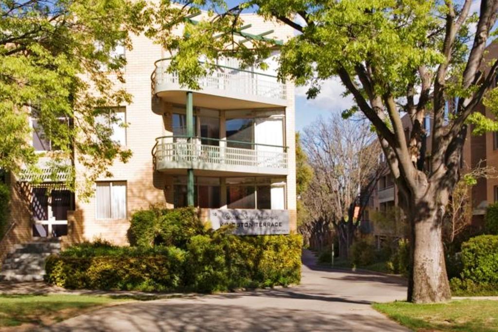 Kingston Terrace Serviced Apartments Канберра Екстер'єр фото