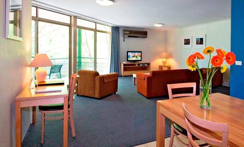 Kingston Terrace Serviced Apartments Канберра Екстер'єр фото